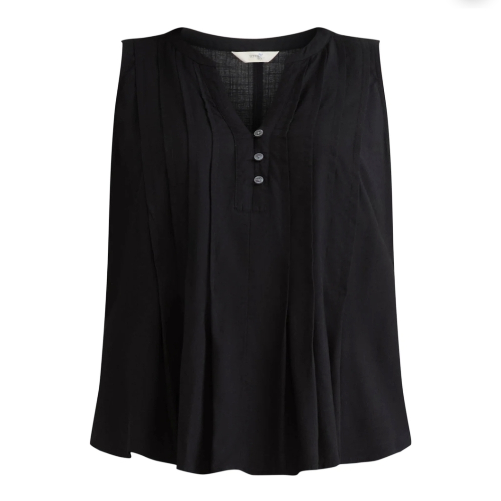 Terra & Sky Black Sleeveless Pleated Blouse - Picture 5 of 8